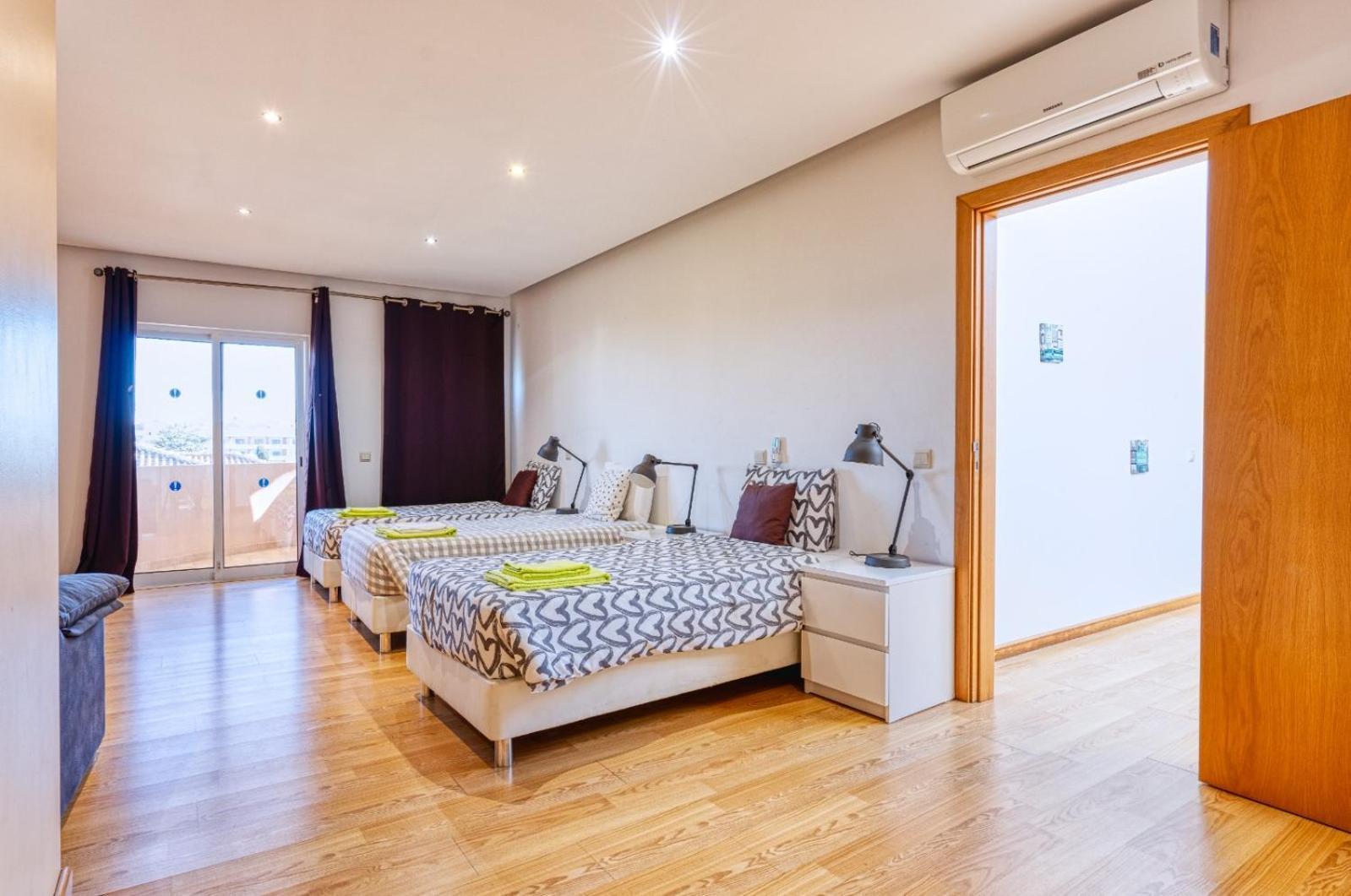 Full Private 300Sqm Villa Jacuzzi Heated Pool Ideal & Quiet Location Albufeira Zewnętrze zdjęcie