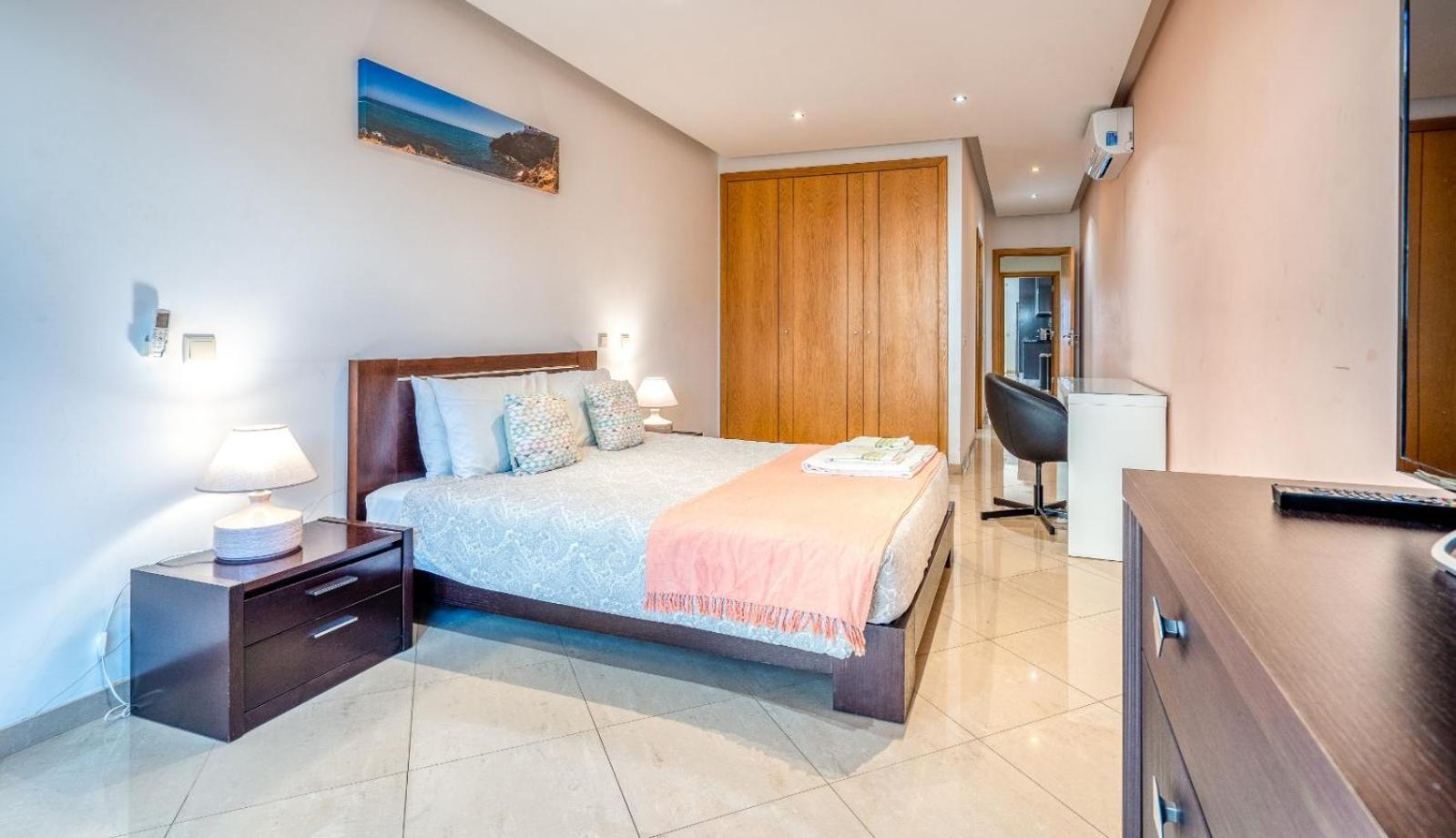 Full Private 300Sqm Villa Jacuzzi Heated Pool Ideal & Quiet Location Albufeira Zewnętrze zdjęcie