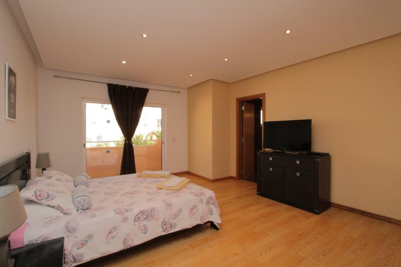 Full Private 300Sqm Villa Jacuzzi Heated Pool Ideal & Quiet Location Albufeira Zewnętrze zdjęcie