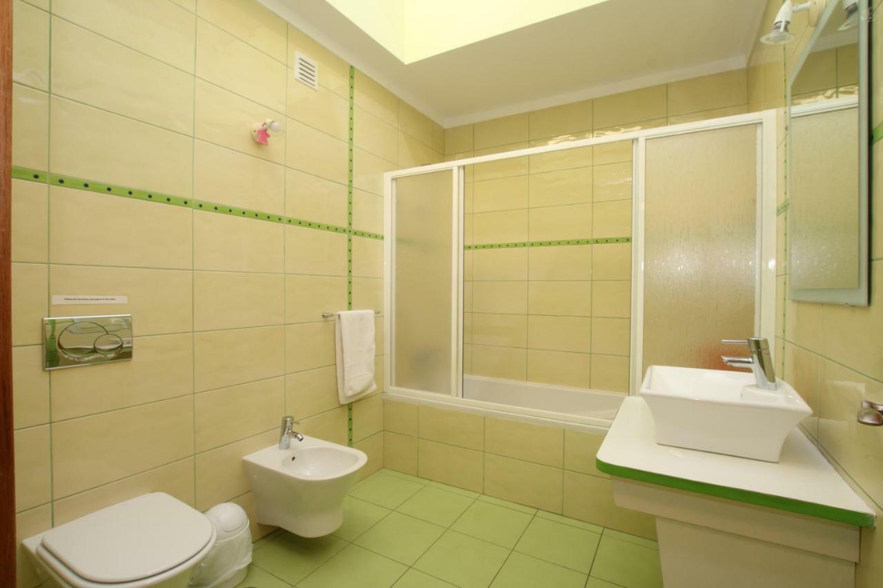 Full Private 300Sqm Villa Jacuzzi Heated Pool Ideal & Quiet Location Albufeira Zewnętrze zdjęcie